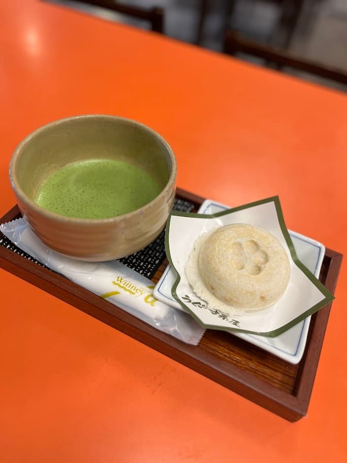 太宰府天満宮でいただいた抹茶と梅ヶ枝餅